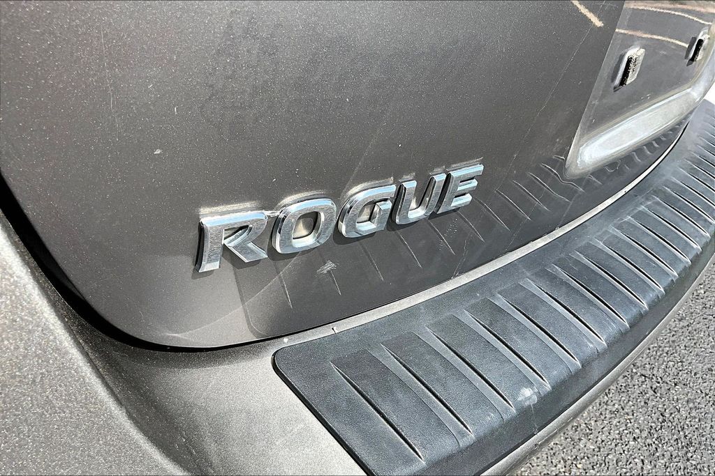 Thumbnail: 2013 Nissan Rogue - 34