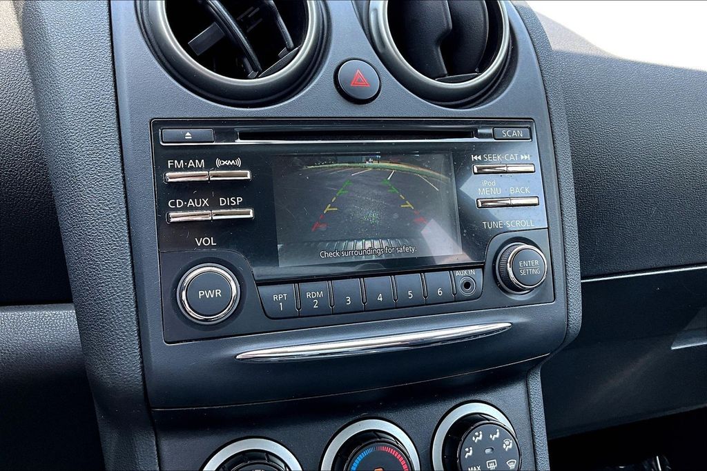 Thumbnail: 2013 Nissan Rogue - 15