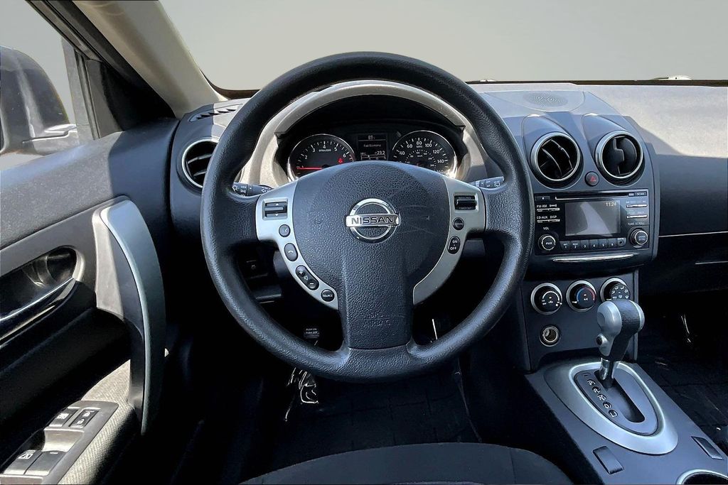 Thumbnail: 2013 Nissan Rogue - 2