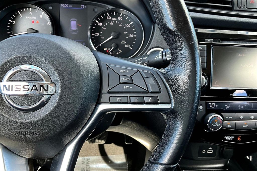 Thumbnail: 2018 Nissan Rogue - 27