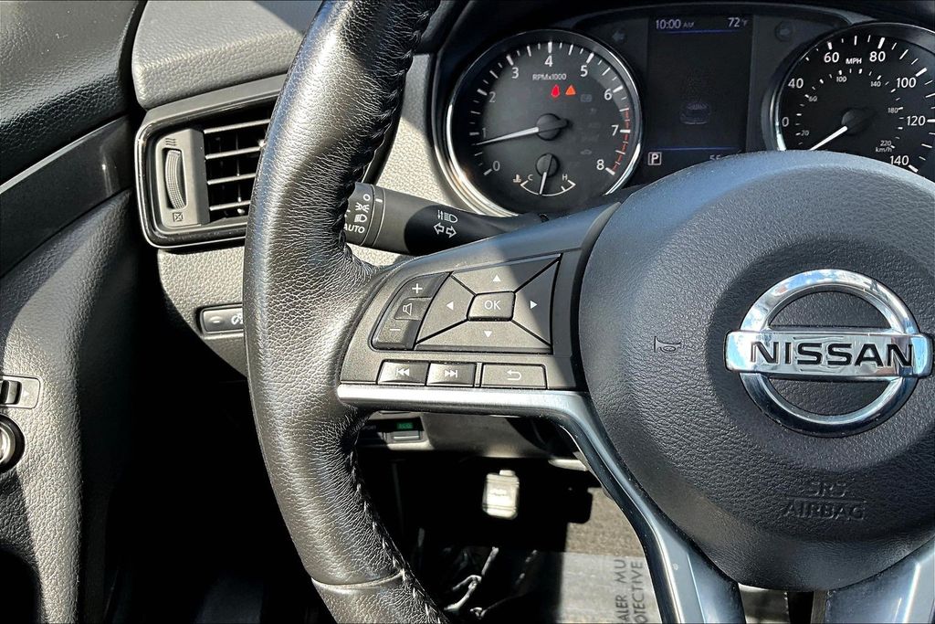 Thumbnail: 2018 Nissan Rogue - 26
