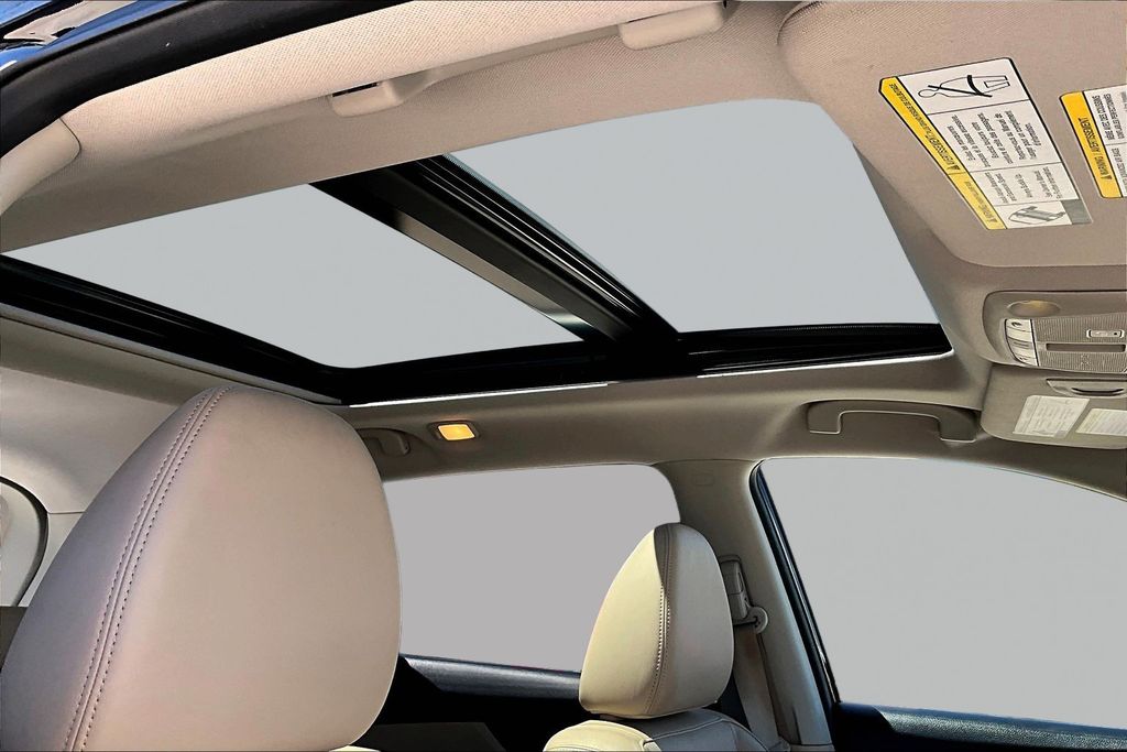 Thumbnail: 2017 Nissan Rogue - 23