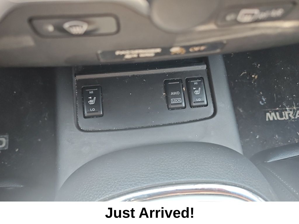 Thumbnail: 2009 Nissan Murano - 14