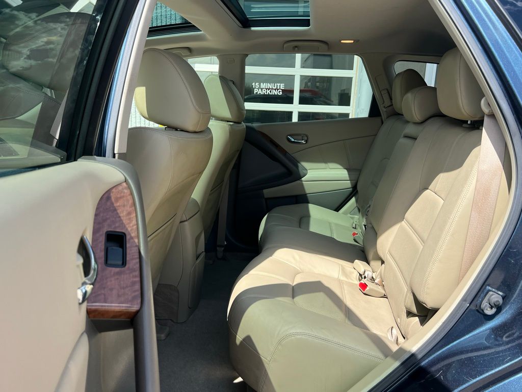 Thumbnail: 2013 Nissan Murano - 13