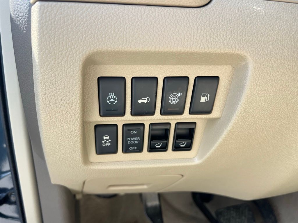 Thumbnail: 2013 Nissan Murano - 21