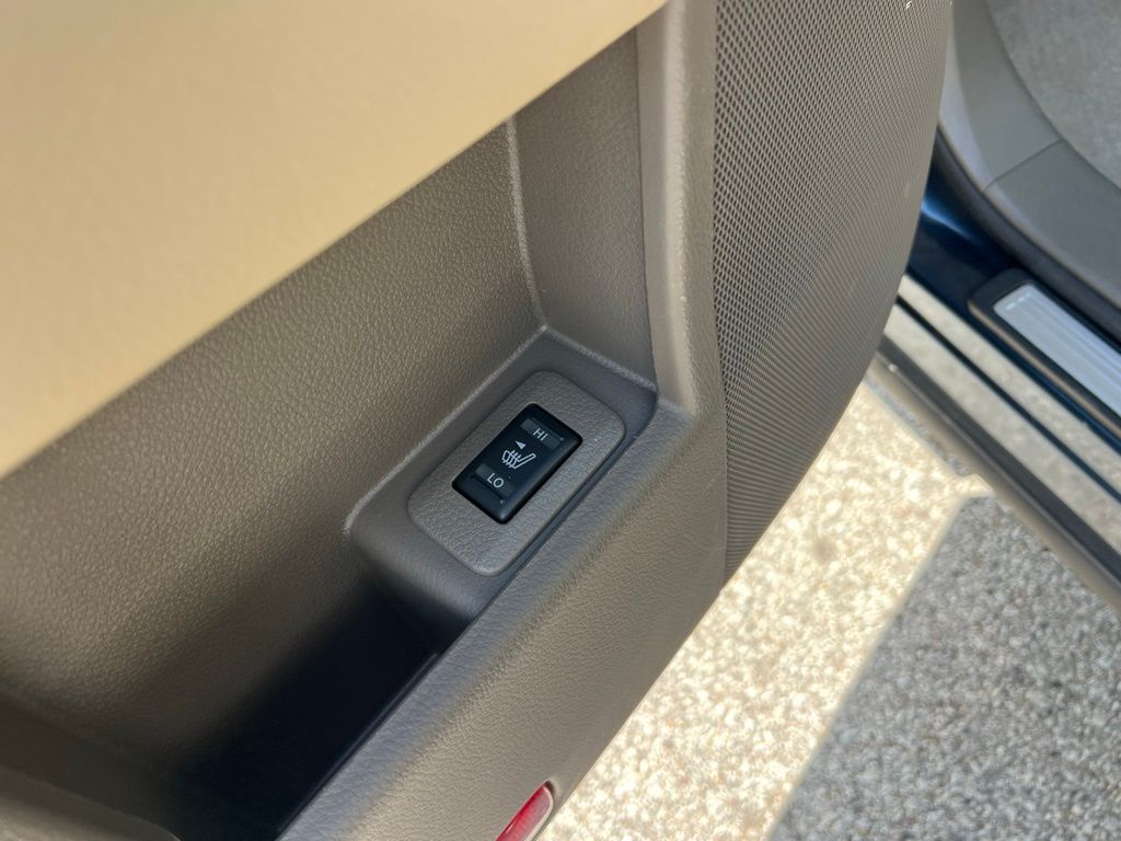 Thumbnail: 2013 Nissan Murano - 26