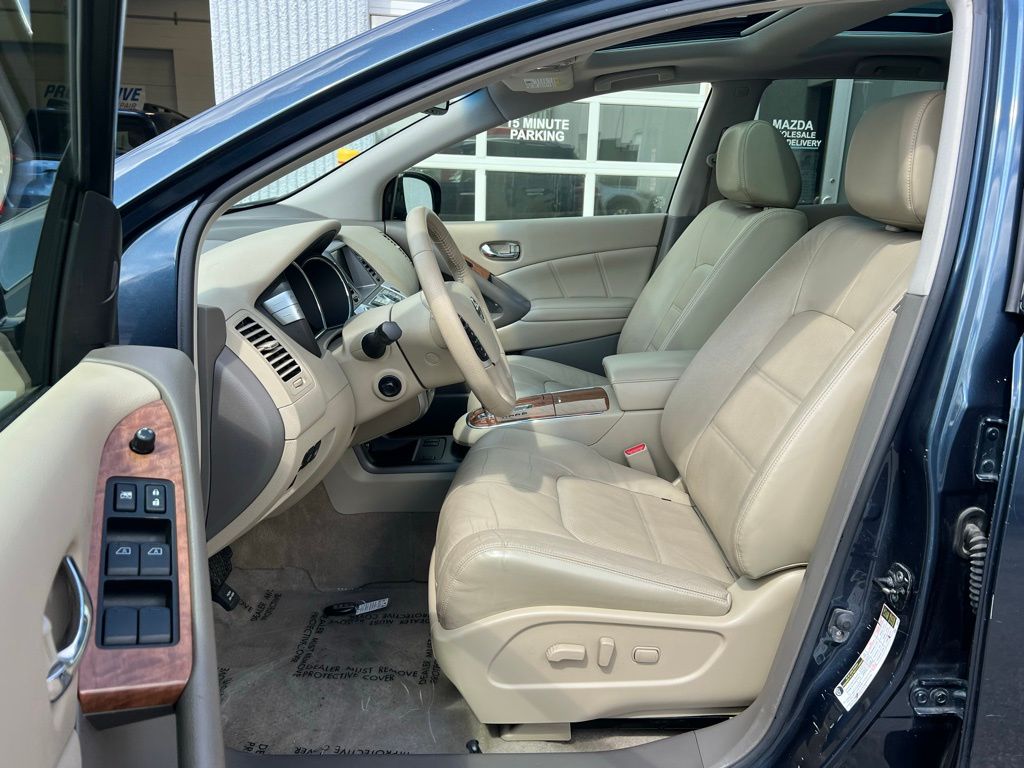 Thumbnail: 2013 Nissan Murano - 12