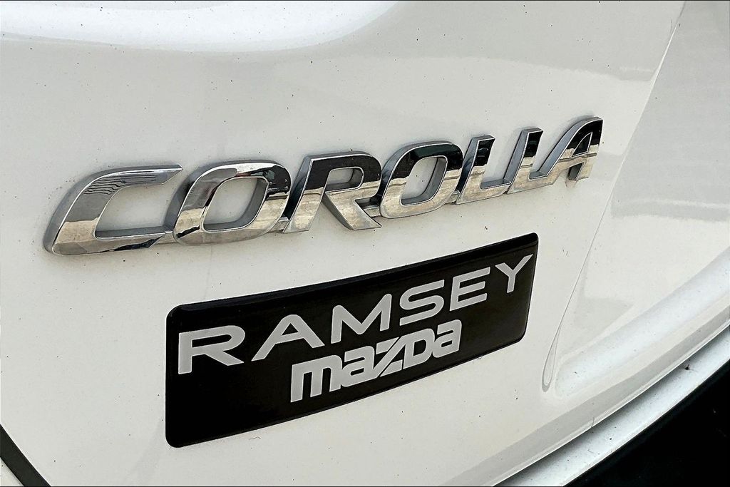 Thumbnail: 2021 Toyota Corolla - 5