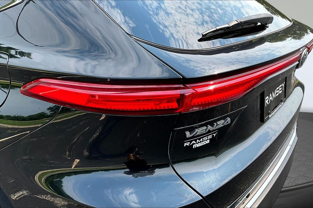 Thumbnail: 2021 Toyota Venza - 35