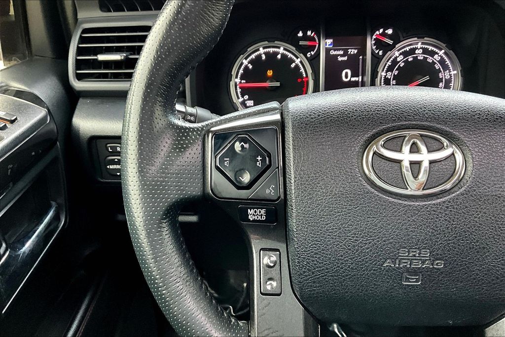 Thumbnail: 2020 Toyota 4Runner - 27