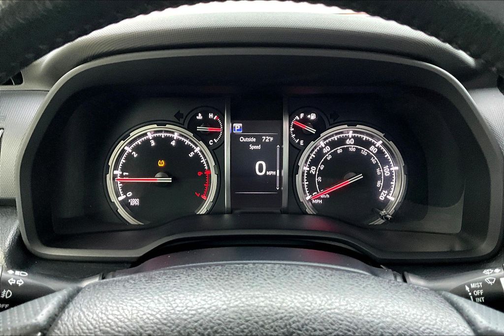 Thumbnail: 2020 Toyota 4Runner - 16