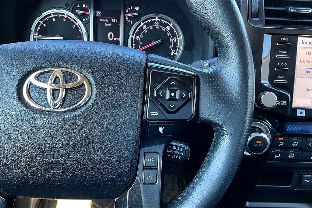 Thumbnail: 2020 Toyota 4Runner - 27