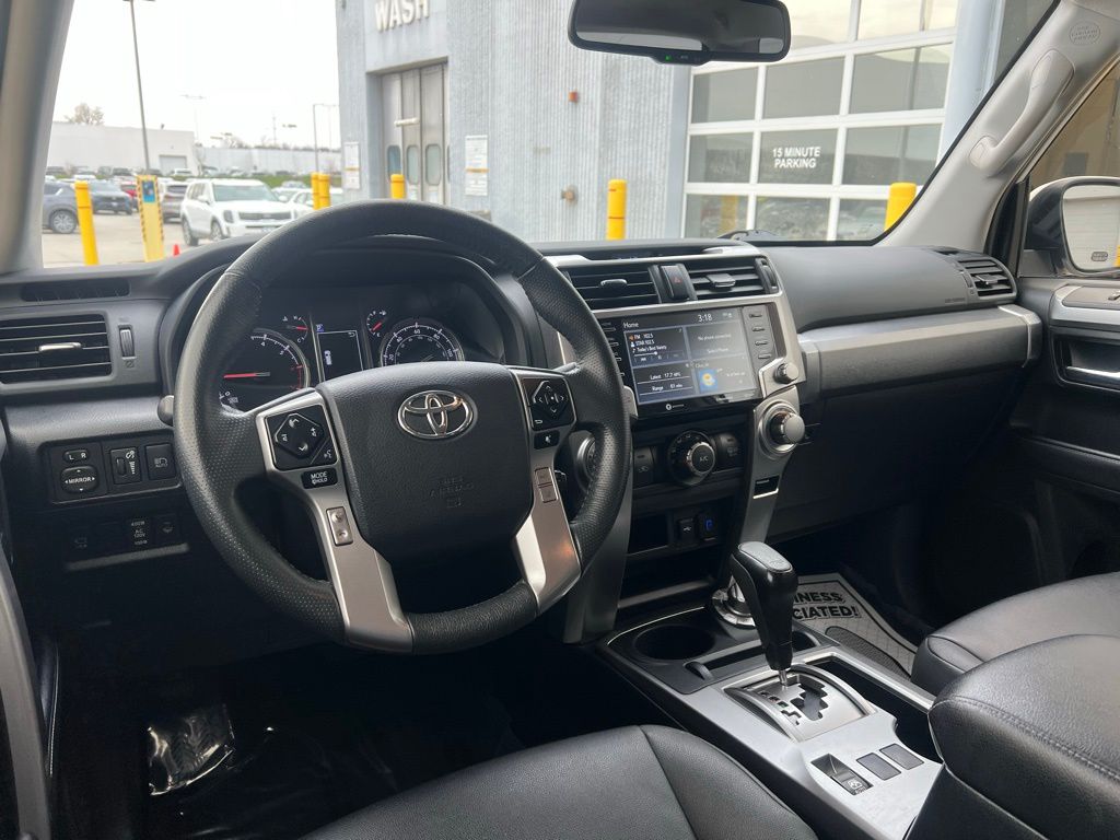 Thumbnail: 2022 Toyota 4Runner - 9