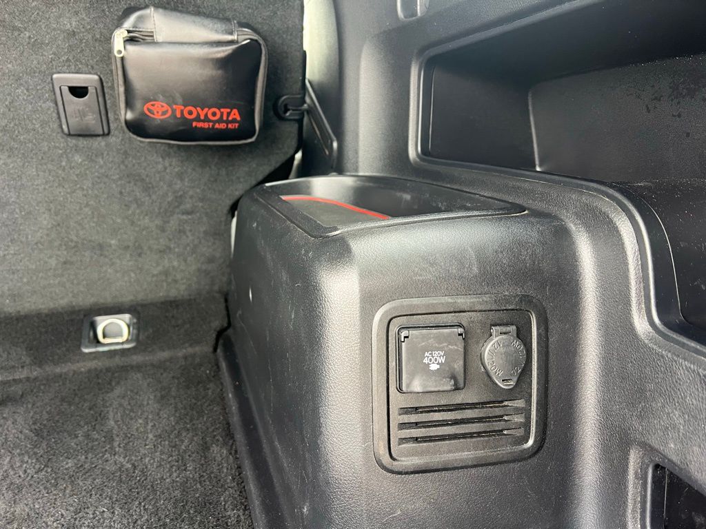 Thumbnail: 2022 Toyota 4Runner - 34