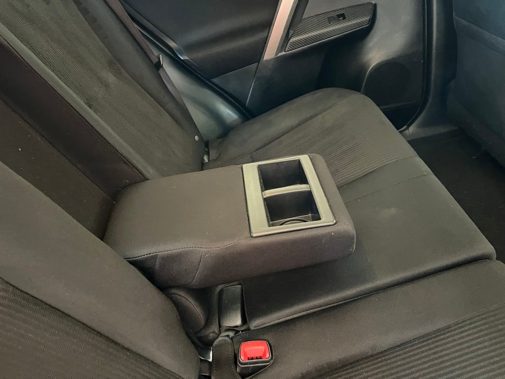 Thumbnail: 2015 Toyota RAV4 - 30