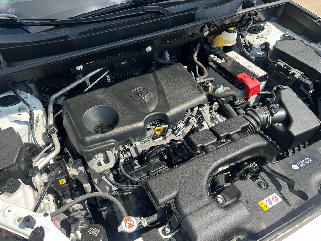 Thumbnail: 2020 Toyota RAV4 - 9