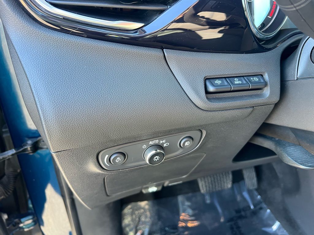 Thumbnail: 2020 Buick Encore GX - 24