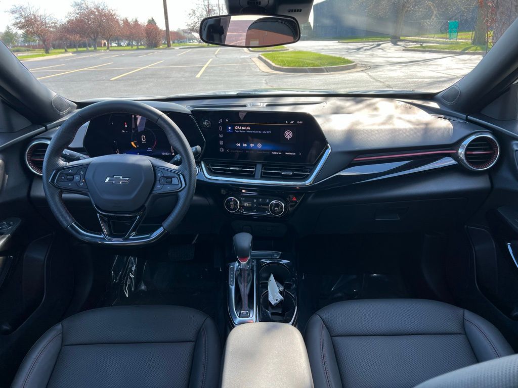 Thumbnail: 2025 Chevrolet Trax - 10
