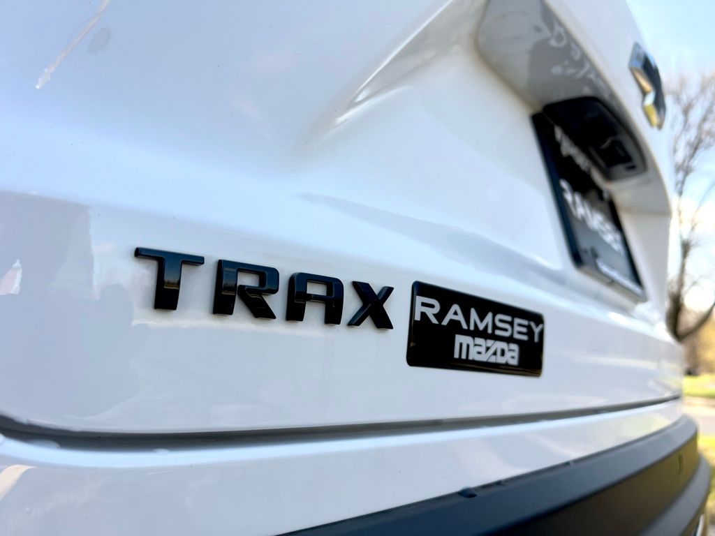 Thumbnail: 2025 Chevrolet Trax - 7