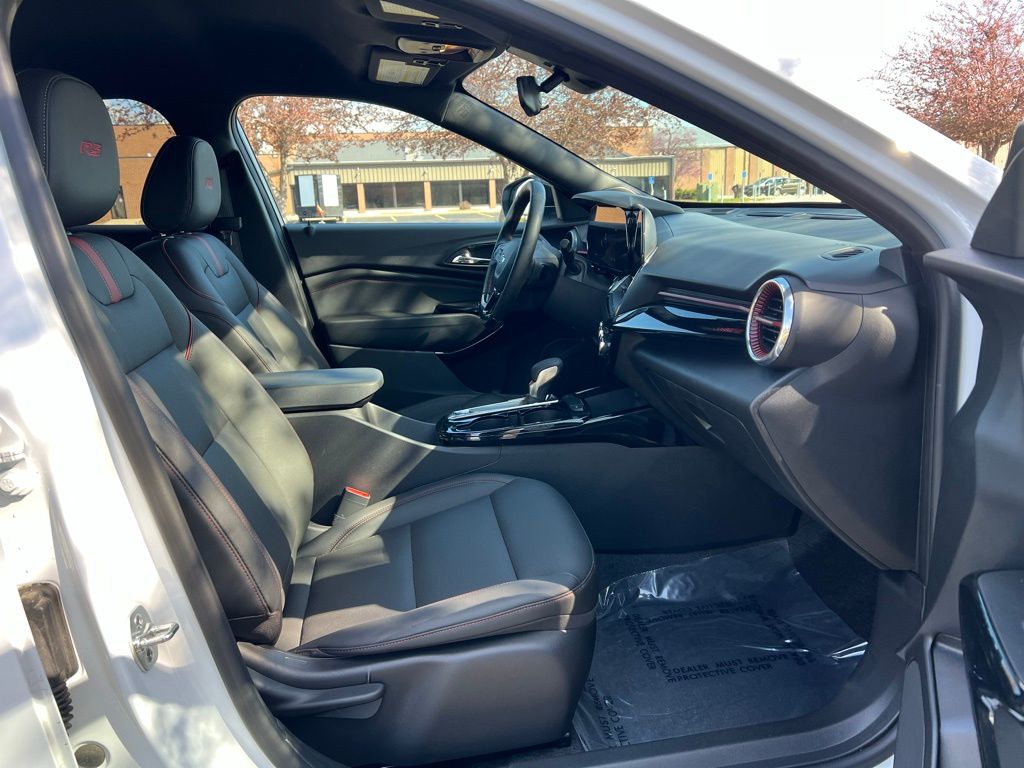 Thumbnail: 2025 Chevrolet Trax - 29