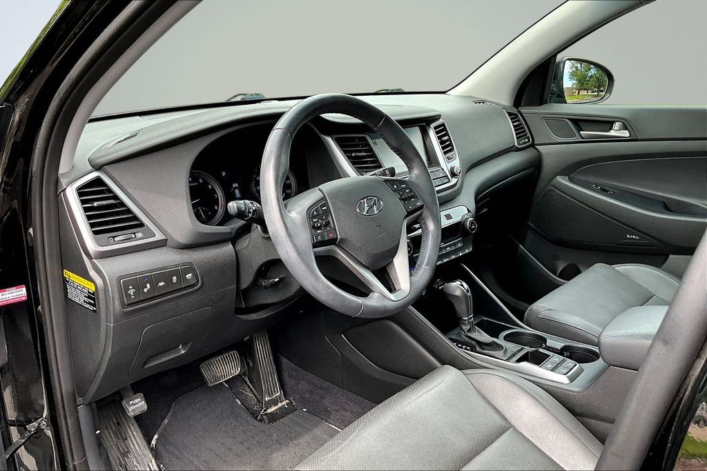 Thumbnail: 2018 Hyundai Tucson - 7