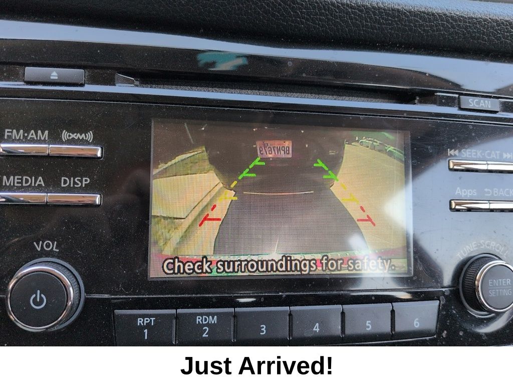 Thumbnail: 2015 Nissan Rogue - 12