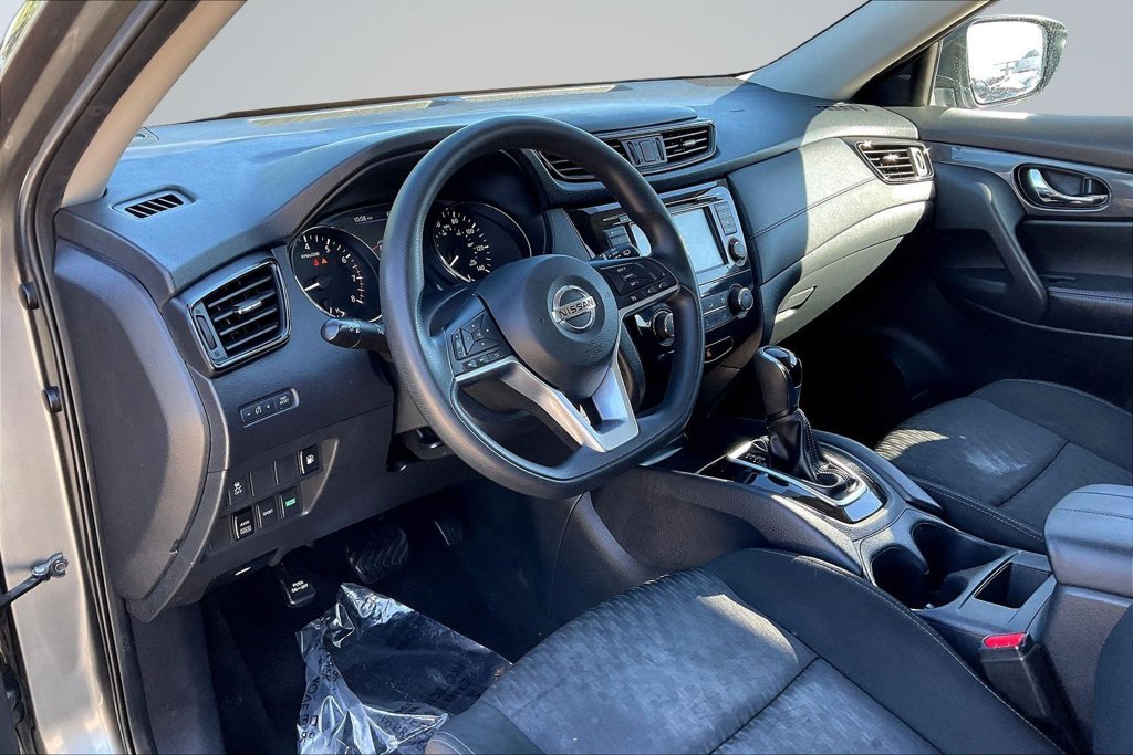 Thumbnail: 2018 Nissan Rogue - 9