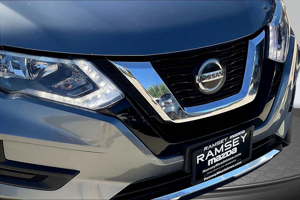 Thumbnail: 2018 Nissan Rogue - 30