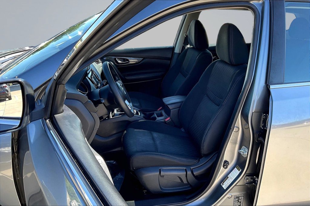 Thumbnail: 2018 Nissan Rogue - 11