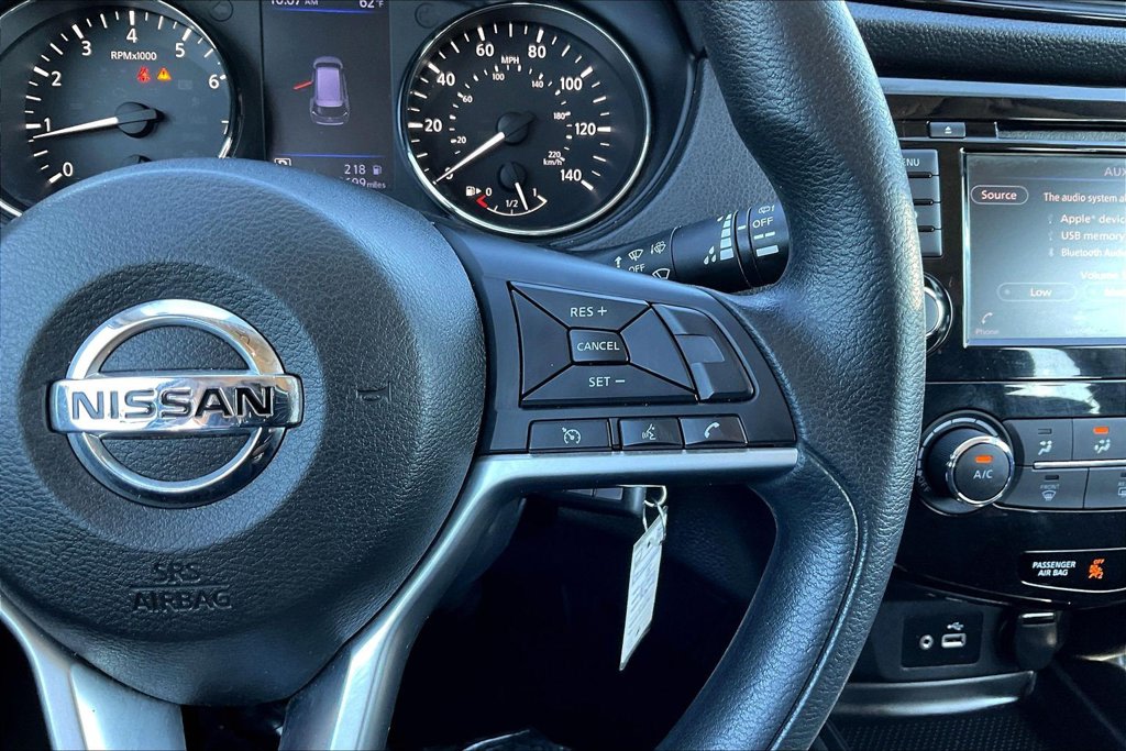 Thumbnail: 2018 Nissan Rogue - 26
