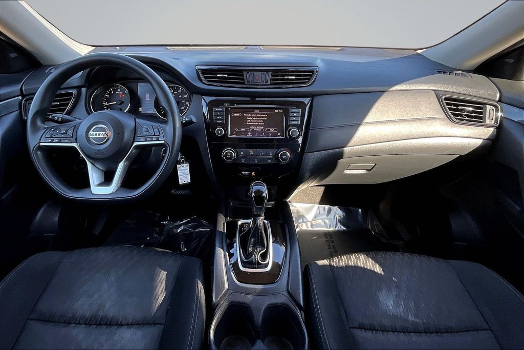 Thumbnail: 2018 Nissan Rogue - 13