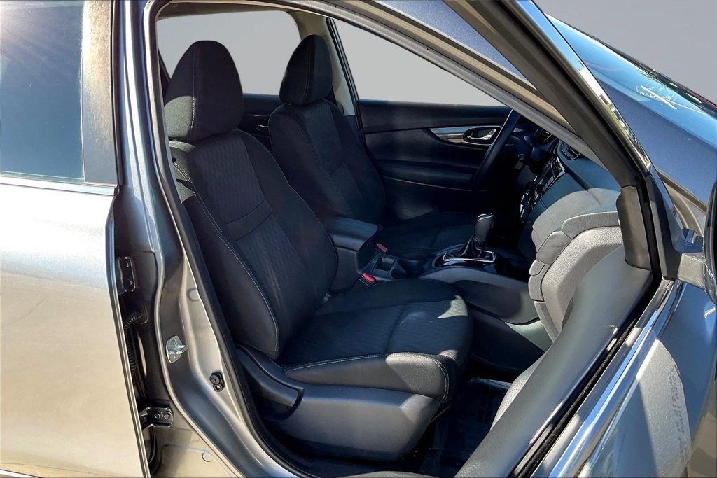 Thumbnail: 2018 Nissan Rogue - 10