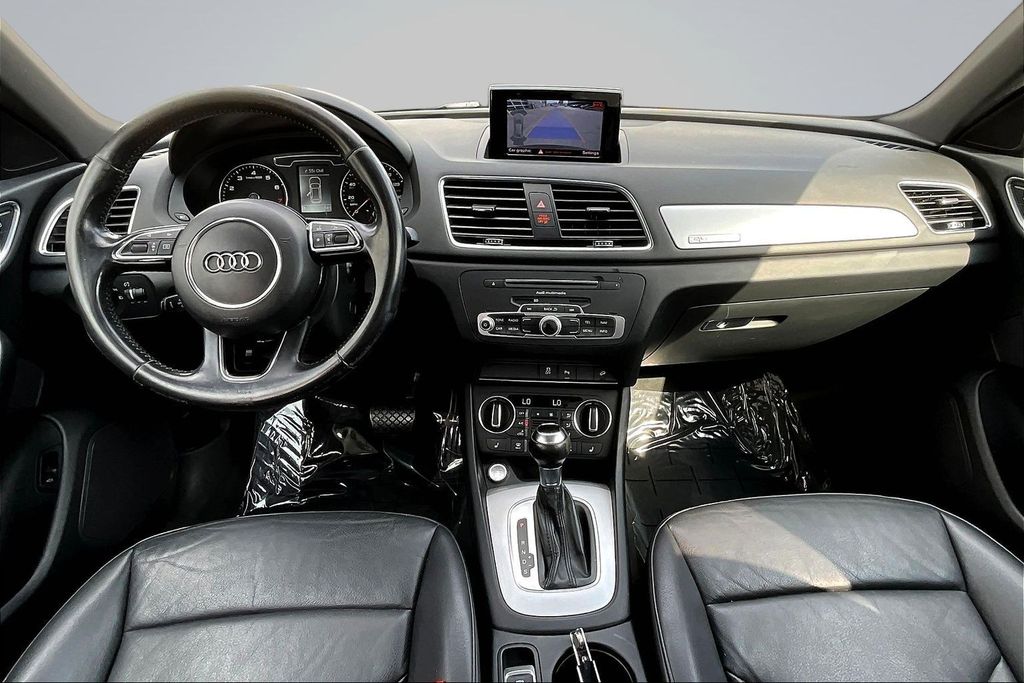 Thumbnail: 2017 Audi Q3 - 12