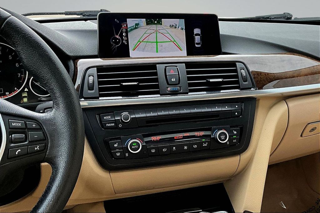 Thumbnail: 2015 BMW 3 Series - 14