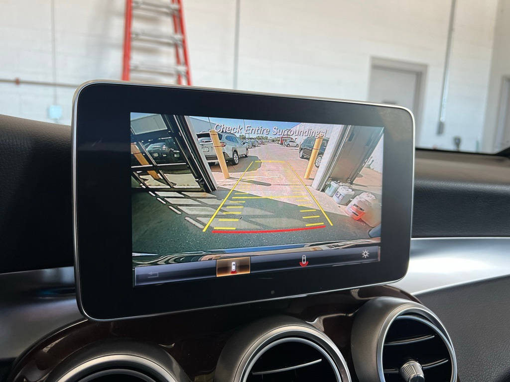 Thumbnail: 2017 Mercedes-Benz GLC - 34