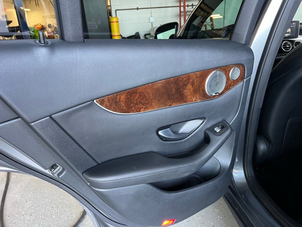 Thumbnail: 2017 Mercedes-Benz GLC - 25