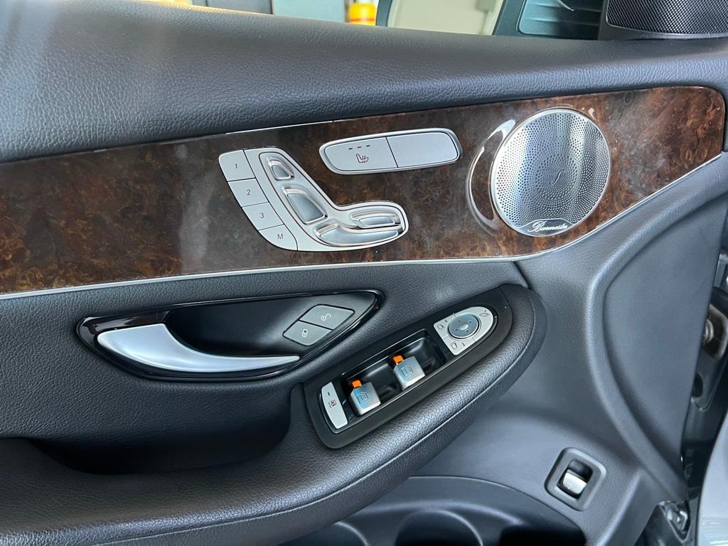 Thumbnail: 2017 Mercedes-Benz GLC - 22