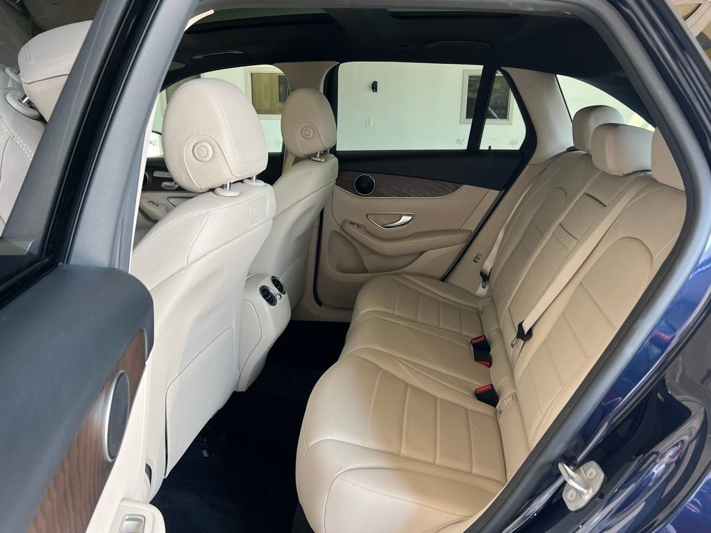 Thumbnail: 2018 Mercedes-Benz GLC - 10