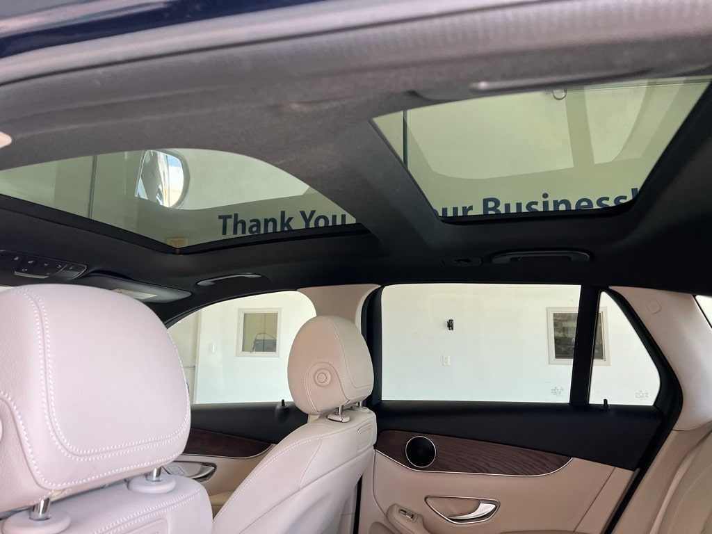 Thumbnail: 2018 Mercedes-Benz GLC - 23