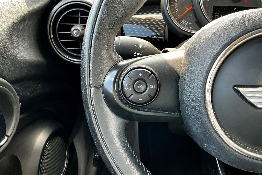 Thumbnail: 2017 MINI Cooper - 26