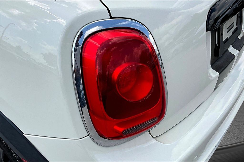 Thumbnail: 2017 MINI Cooper - 35