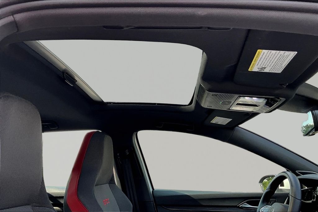 Thumbnail: 2024 Volkswagen Golf - 23