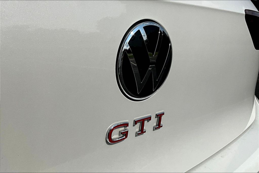 Thumbnail: 2024 Volkswagen Golf - 34