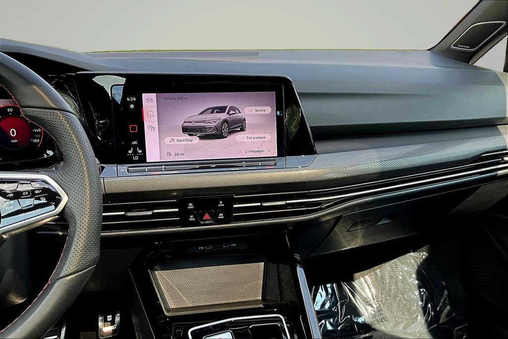 Thumbnail: 2024 Volkswagen Golf - 9