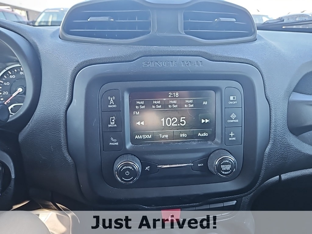 Thumbnail: 2015 Jeep Renegade - 6