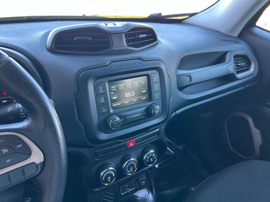 Thumbnail: 2015 Jeep Renegade - 12