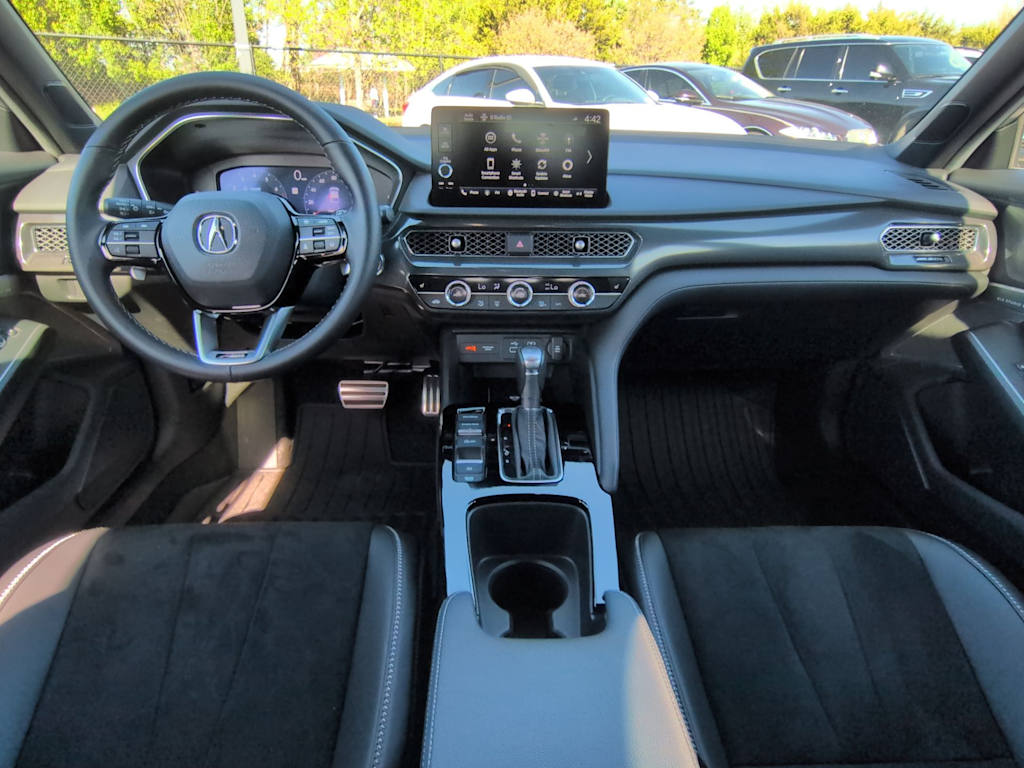 Thumbnail: 2025 Acura Integra - 10