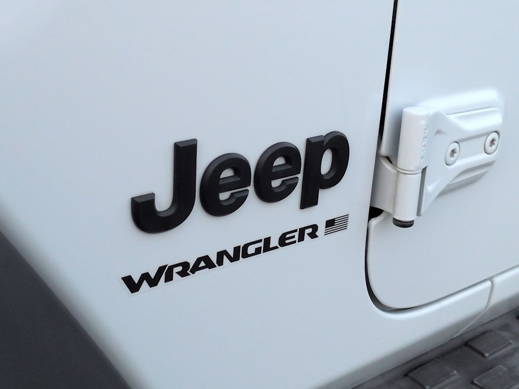 Thumbnail: 2023 Jeep Wrangler - 7