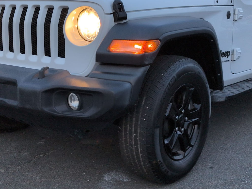 Thumbnail: 2023 Jeep Wrangler - 8