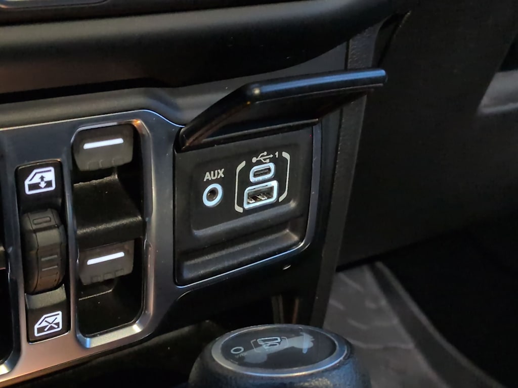 Thumbnail: 2023 Jeep Wrangler - 16